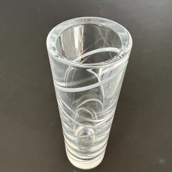 KATE SPADE For Lenox "James Lane" Etched Cylinder Crystal Bud Vase - Picture 2 of 6